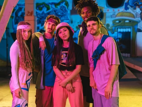 Aslan Kadını: Hangi Burçlarla Uyumlu?